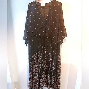 TORRID Sheer & Floral Black Cover-Up or Kimono (EUC)